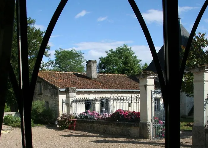 Bed and breakfast Chateau De Bournand