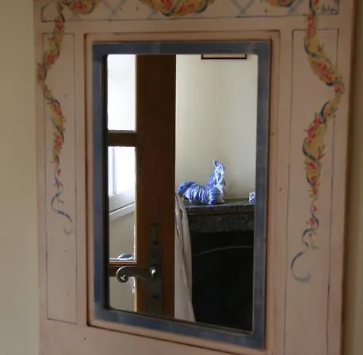 Chateau De Bed and breakfast